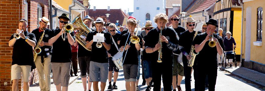 Sommermusikanter i gaten